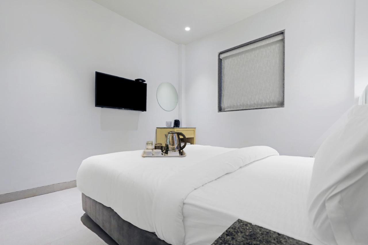 Fabhotel Oasis Yellow Courtyard 博帕尔 外观 照片