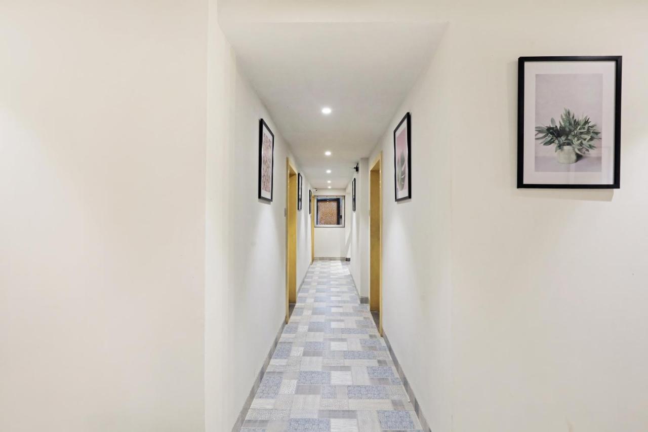 Fabhotel Oasis Yellow Courtyard 博帕尔 外观 照片