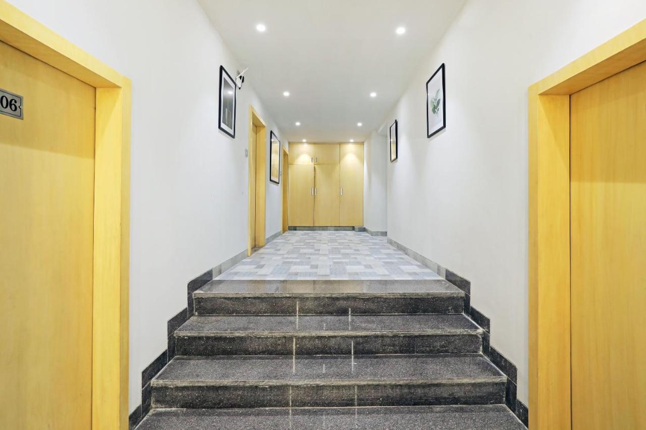 Fabhotel Oasis Yellow Courtyard 博帕尔 外观 照片